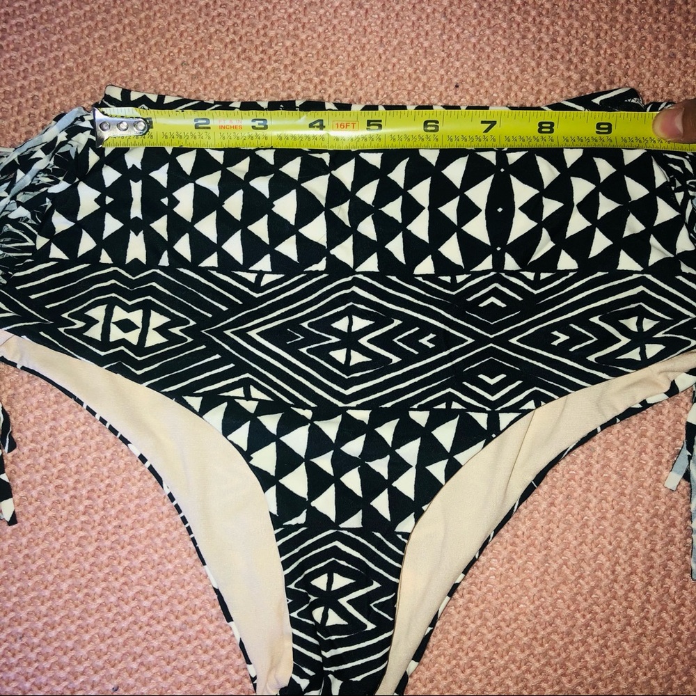 Bikini Bottom - Picture 5 of 5